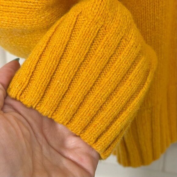 NWOT Federico Osti 100% Pure New Wool Mustard Yellow Men's Crewneck Sweater - Picture 3 of 11